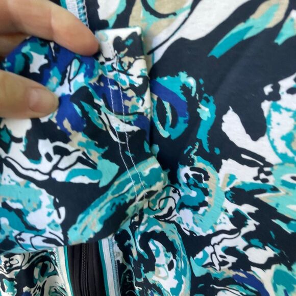 Christopher & Banks size XLP abstract zip front jacket . - Picture 9 of 11